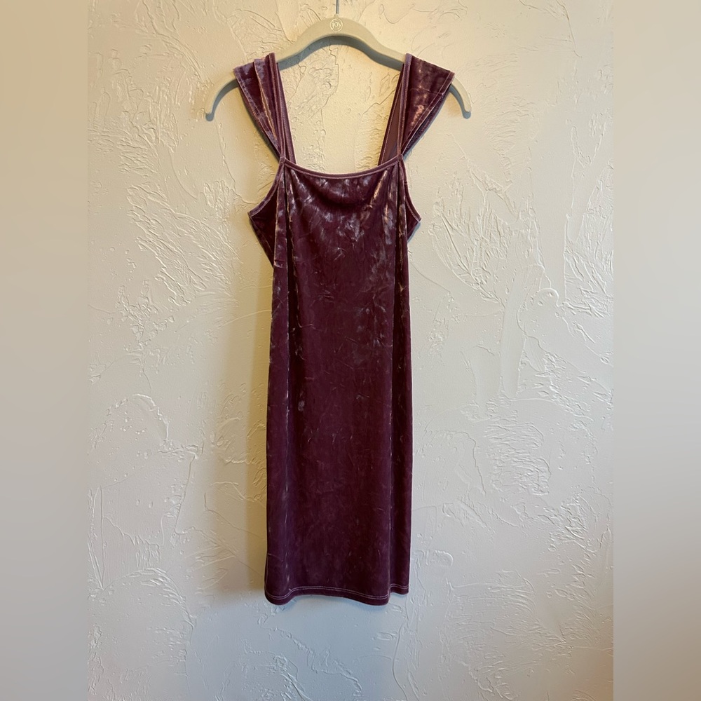Don’t Ask Why-fitted velvet dress. New with tags!